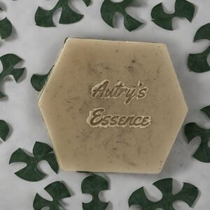 Natural Goatmilk Aloe Artisanal Bath & Face Soap